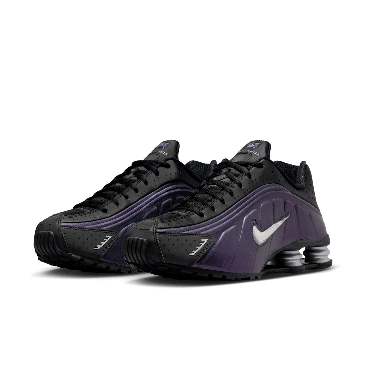 Alternative view of Giày Nike Shox R4 'Black Metallic Silver Purple Dynasty' IO4546-002