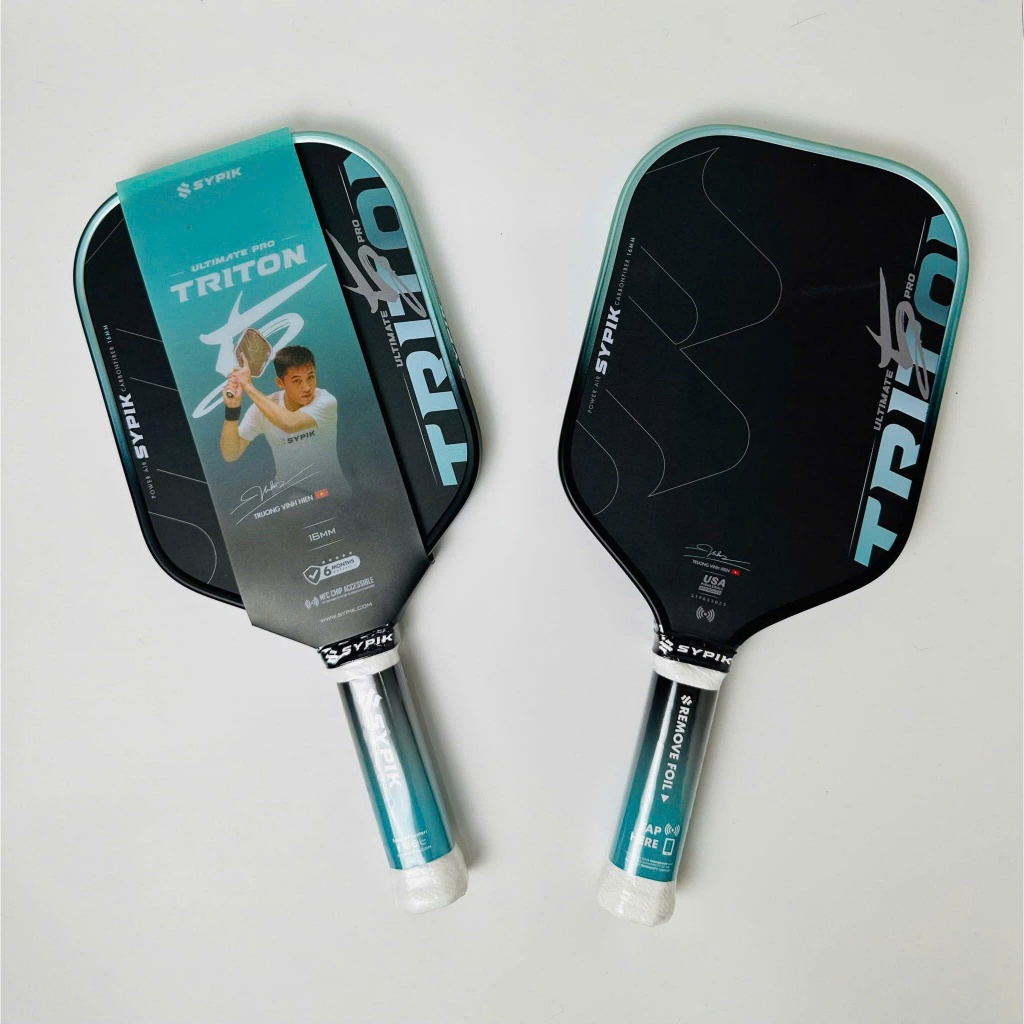 Hinh anh 3: Vot Pickleball Sypik Triton 5 Pro voi thiet ke Elongated va cong nghe Toray T700
