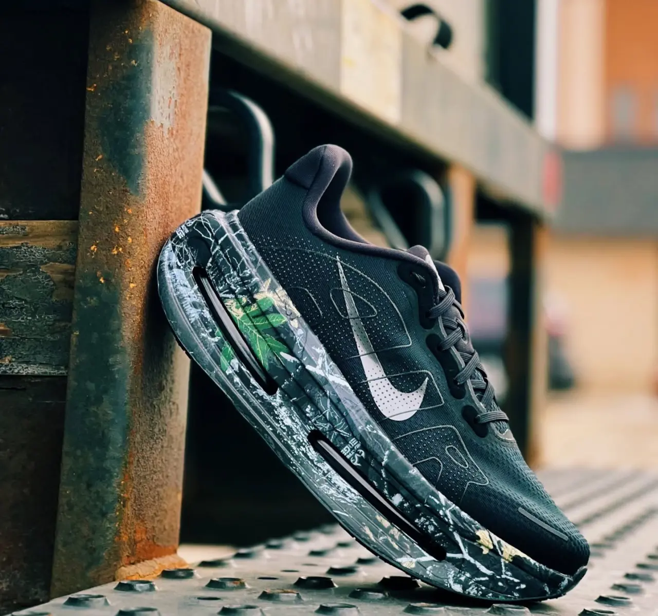 Alternative view of Giày Nike Vomero Premium 'Realtree Camo Black' IO7325-001
