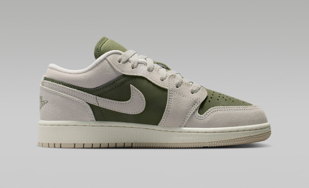 Alternative view of Giày Nike Air Jordan 1 Low SE 'Medium Olive Sail' HV4396-201
