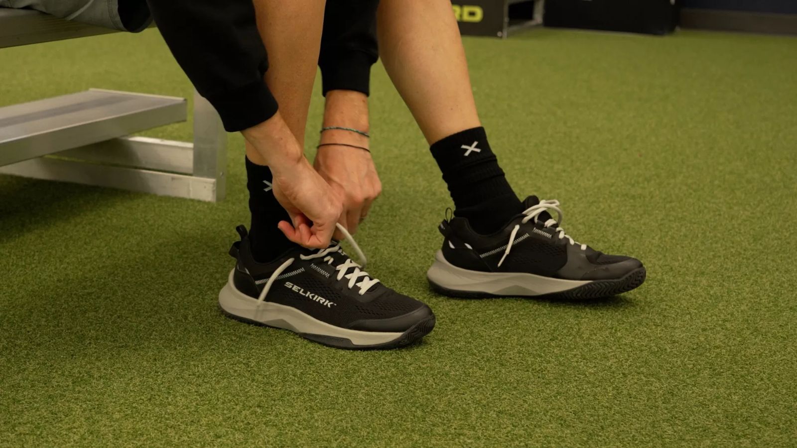 Hinh anh 2: Selkirk CourtStrike va CourtStrike Pro - Giay pickleball hieu nang cao