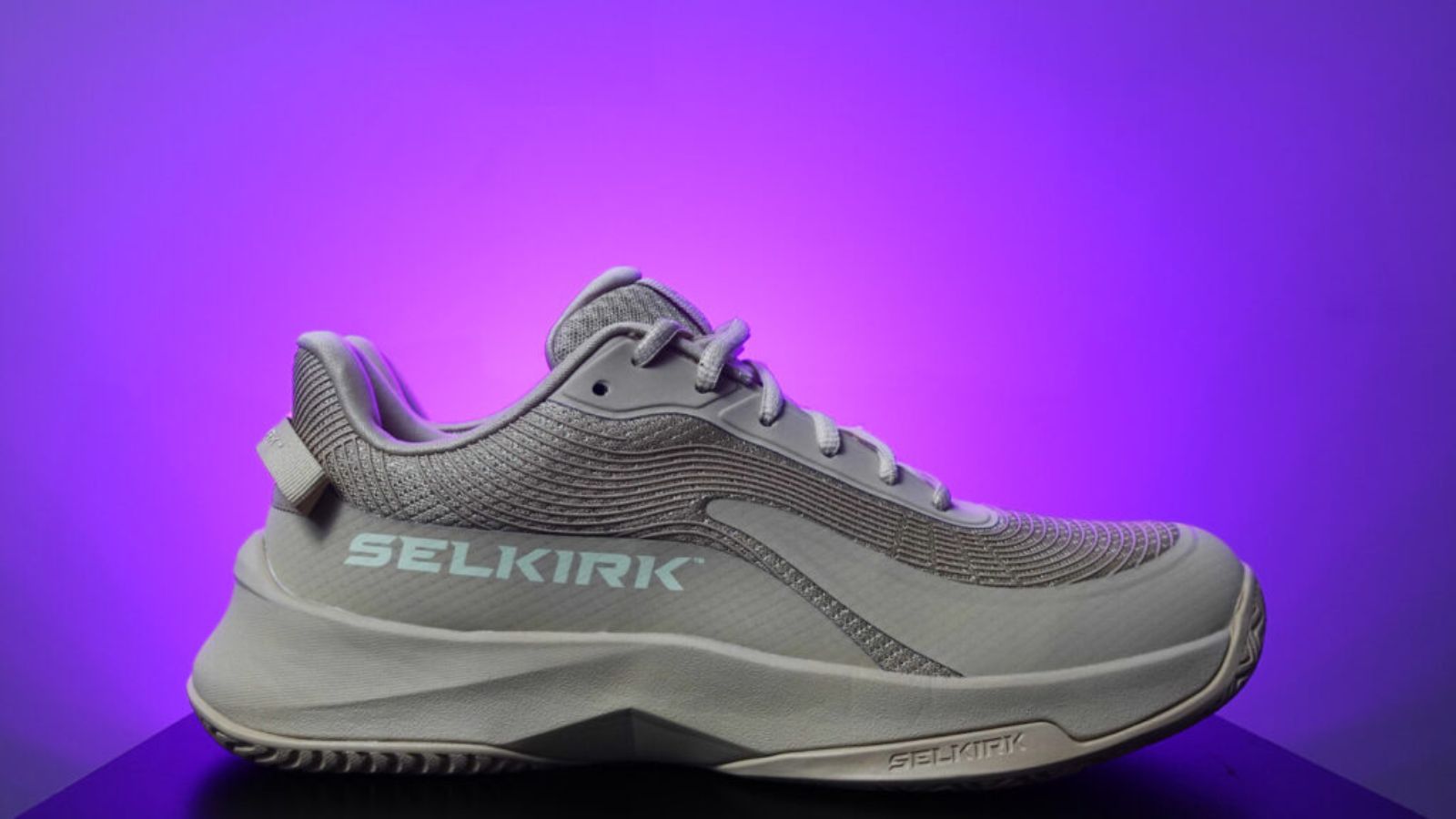 Hinh anh 1: Selkirk CourtStrike va CourtStrike Pro - Giay pickleball hieu nang cao