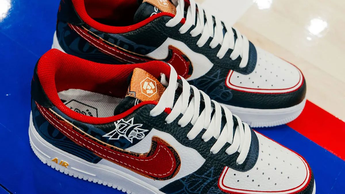 Nike Air Force 1 Philadelphia Sixers 2001 Anniversary voi mau sac doi Sixers