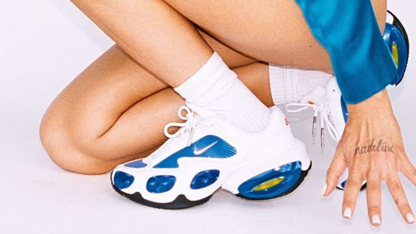 Hinh anh 1: Phien ban Nike Air Max Muse 'Racer Blue' hop tac cung Veneda Carter