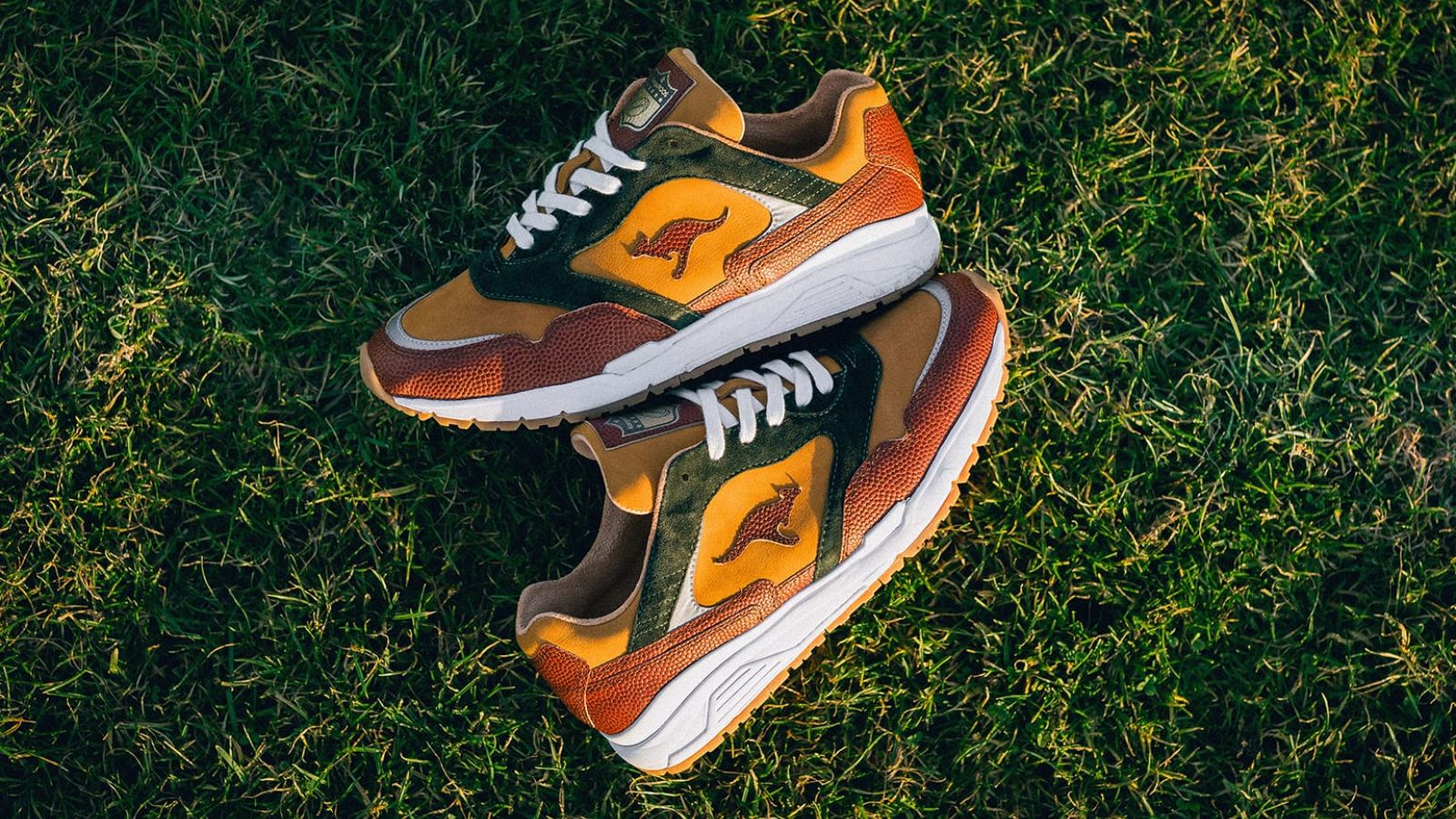 Hinh anh 6: Nhung doi sneaker noi bat tai Super Bowl tu Nike va BAPE