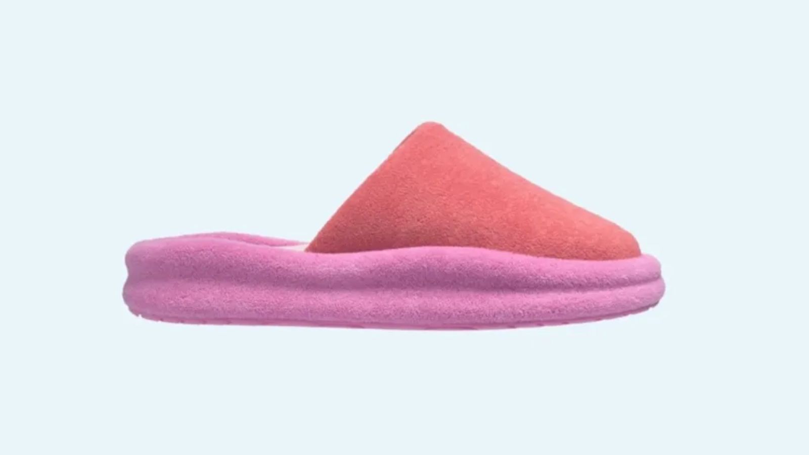 Hinh anh 5: Bo suu tap SKYLRK Hailey Bieber voi phong cach toi gian va tong mau den-xam.