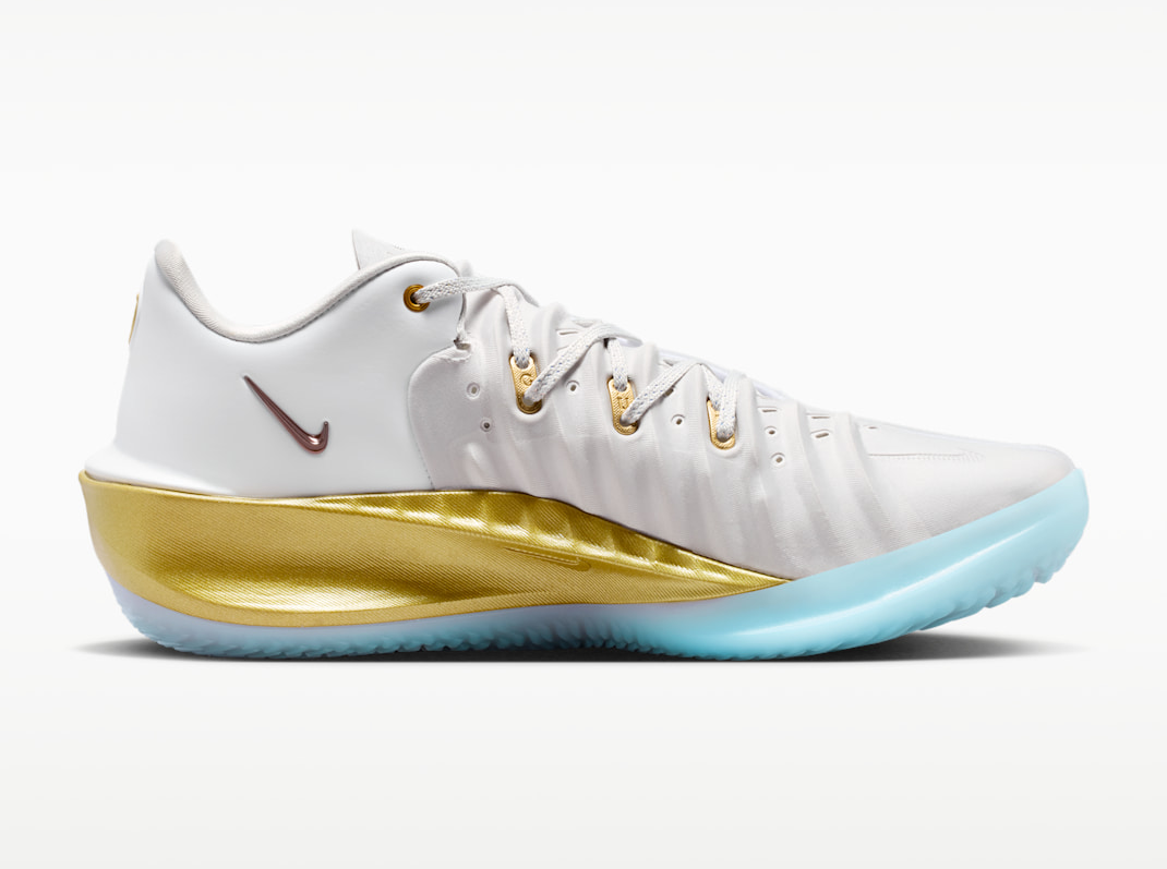 Alternative view of Giày Nike Air Zoom GT Cut 4 'Year of the Horse' IB6730-100