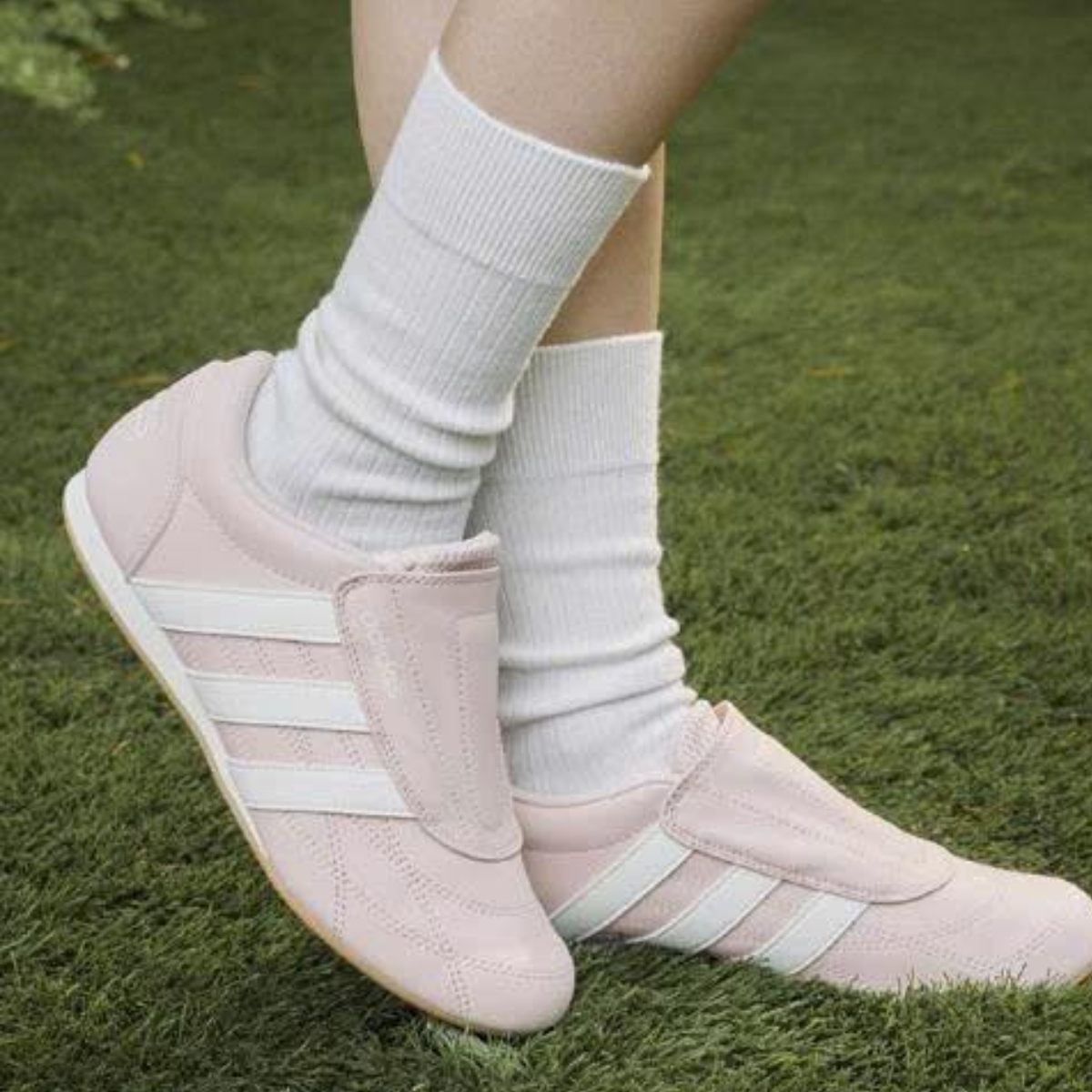 Alternative view of Giày Adidas Tekwen 'Putty Mauve' JR6480