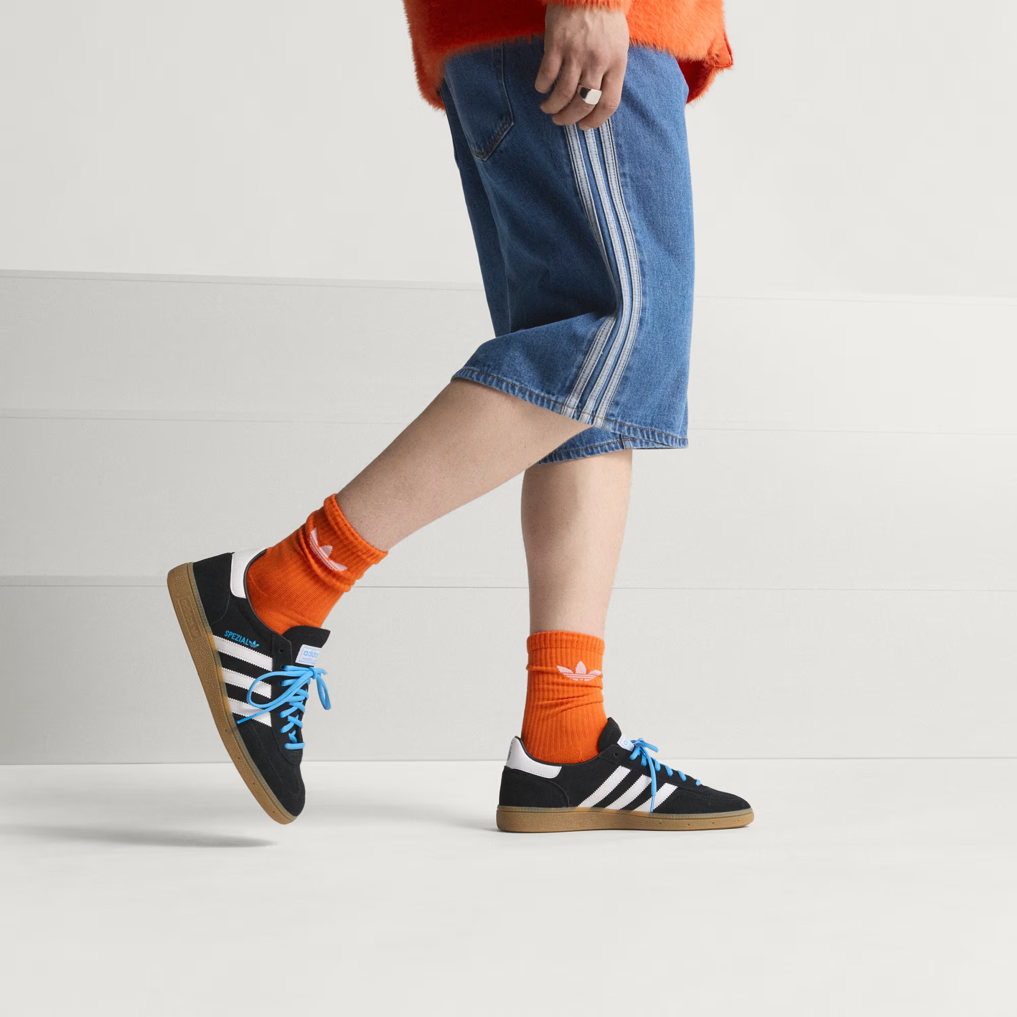 Alternative view of Giày Adidas Handball Spezial 'FIFA World Cup 2026' HP3673