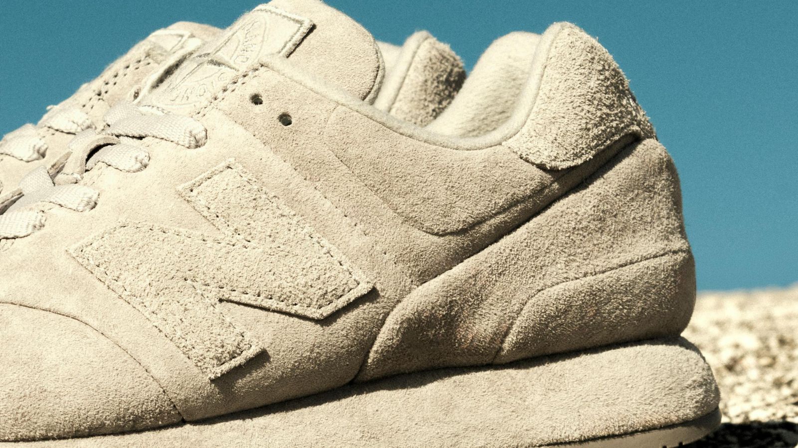 Hinh anh 4: Hinh anh giay Stone Island x New Balance 574 Ghost phien ban Dust Grey, Dark Beige, Slate Blue