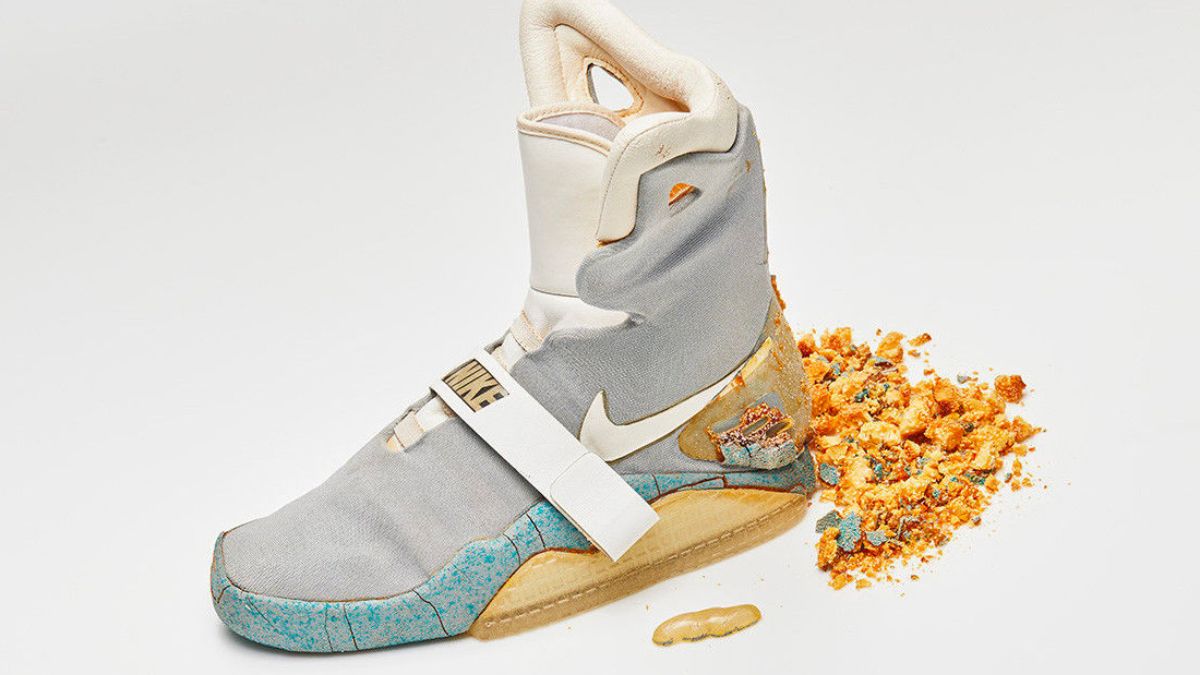 Nike Mag - doi giay tu buoc day noi tieng tu phim Back to the Future