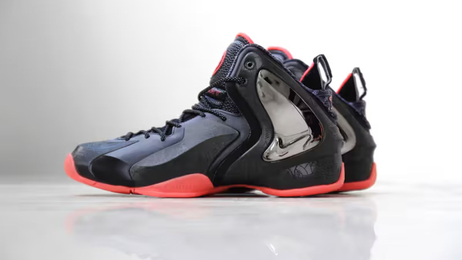 Hinh anh 4: Hinh anh cac mau giay Nike Foamposite noi bat va doc dao