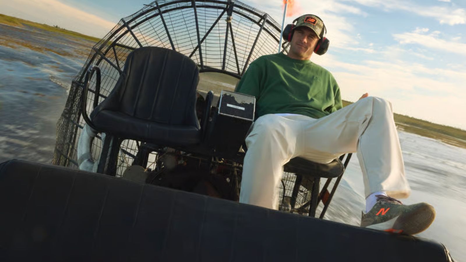 Hinh anh 3: Giay New Balance CT-Rally v2 Outdoor Court Tommy Paul PE voi hoa tiet Realtree camouflage va chi tiet Blaze Orange