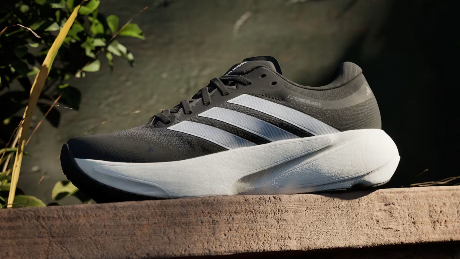 Hinh anh 8: Giay adidas Supernova Rise 3 Adaptive danh cho van dong vien khuyet tat