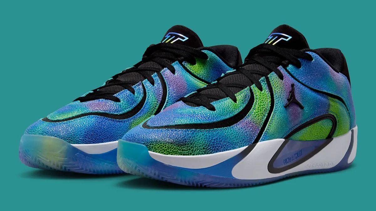 Hinh anh Jordan Tatum 4 'Smooth Soul Volume 2' voi thiet ke gradient tinh te.