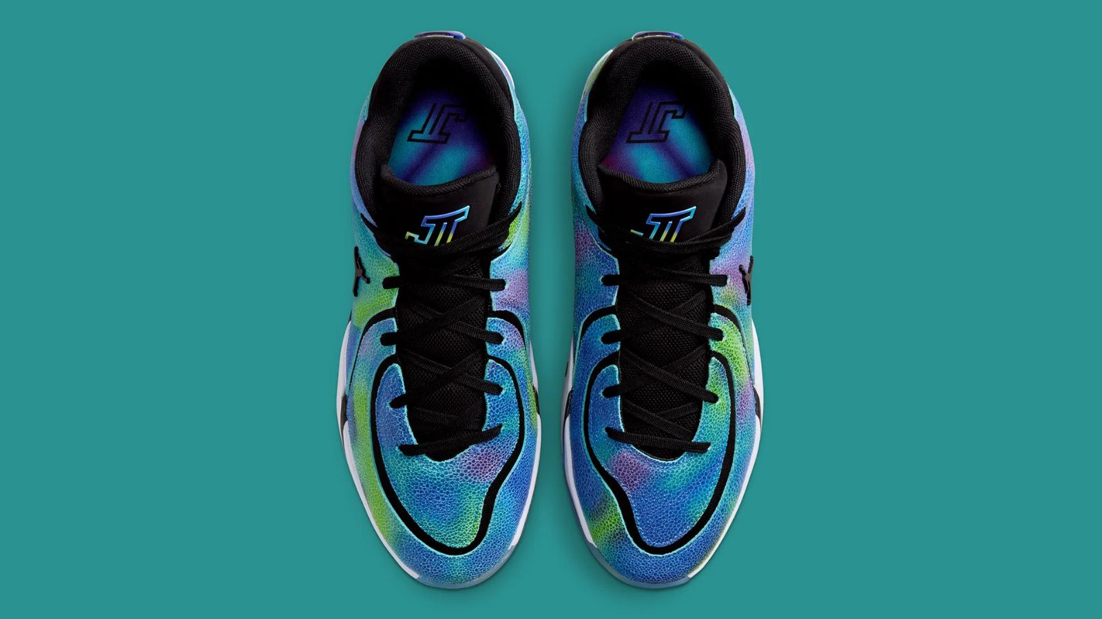 Hinh anh 4: Hinh anh Jordan Tatum 4 'Smooth Soul Volume 2' voi thiet ke gradient tinh te.