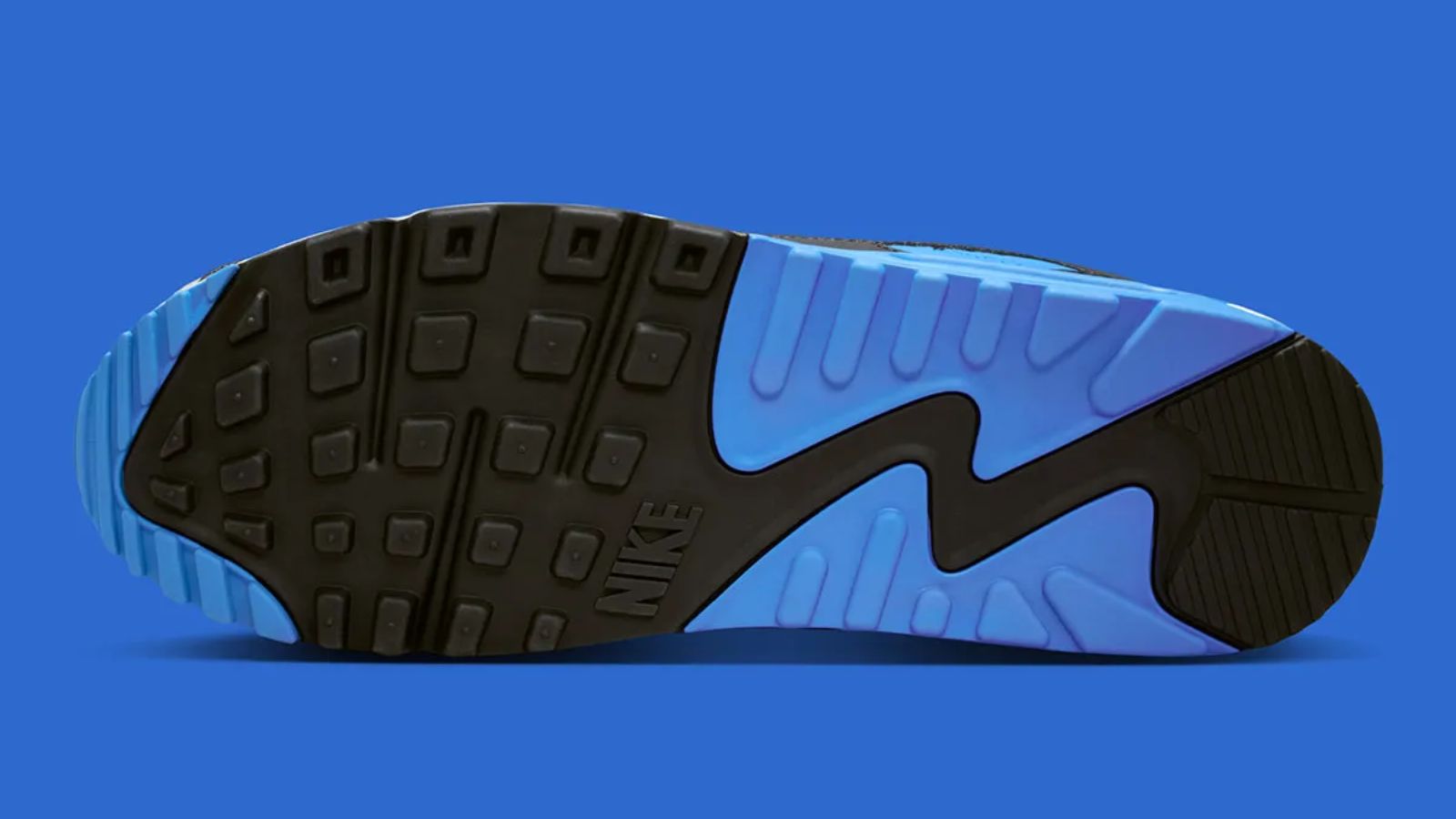 Hinh anh 3: Hinh anh Nike Air Max 90 “Blue Crystal” voi thiet ke co dien va diem nhan xanh duong