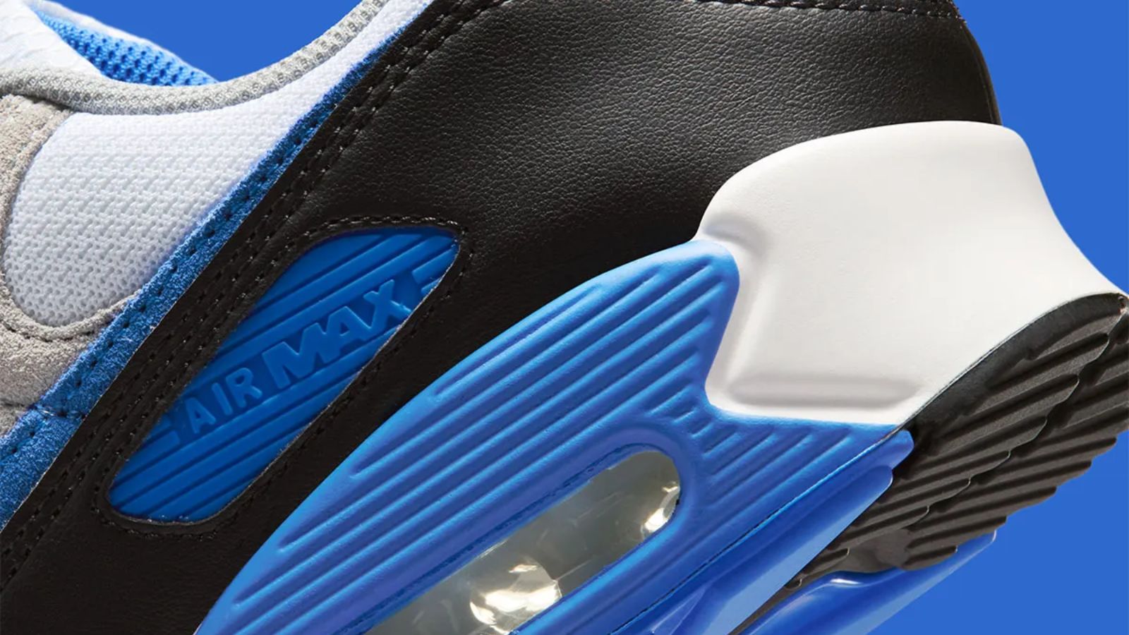 Hinh anh 7: Hinh anh Nike Air Max 90 “Blue Crystal” voi thiet ke co dien va diem nhan xanh duong