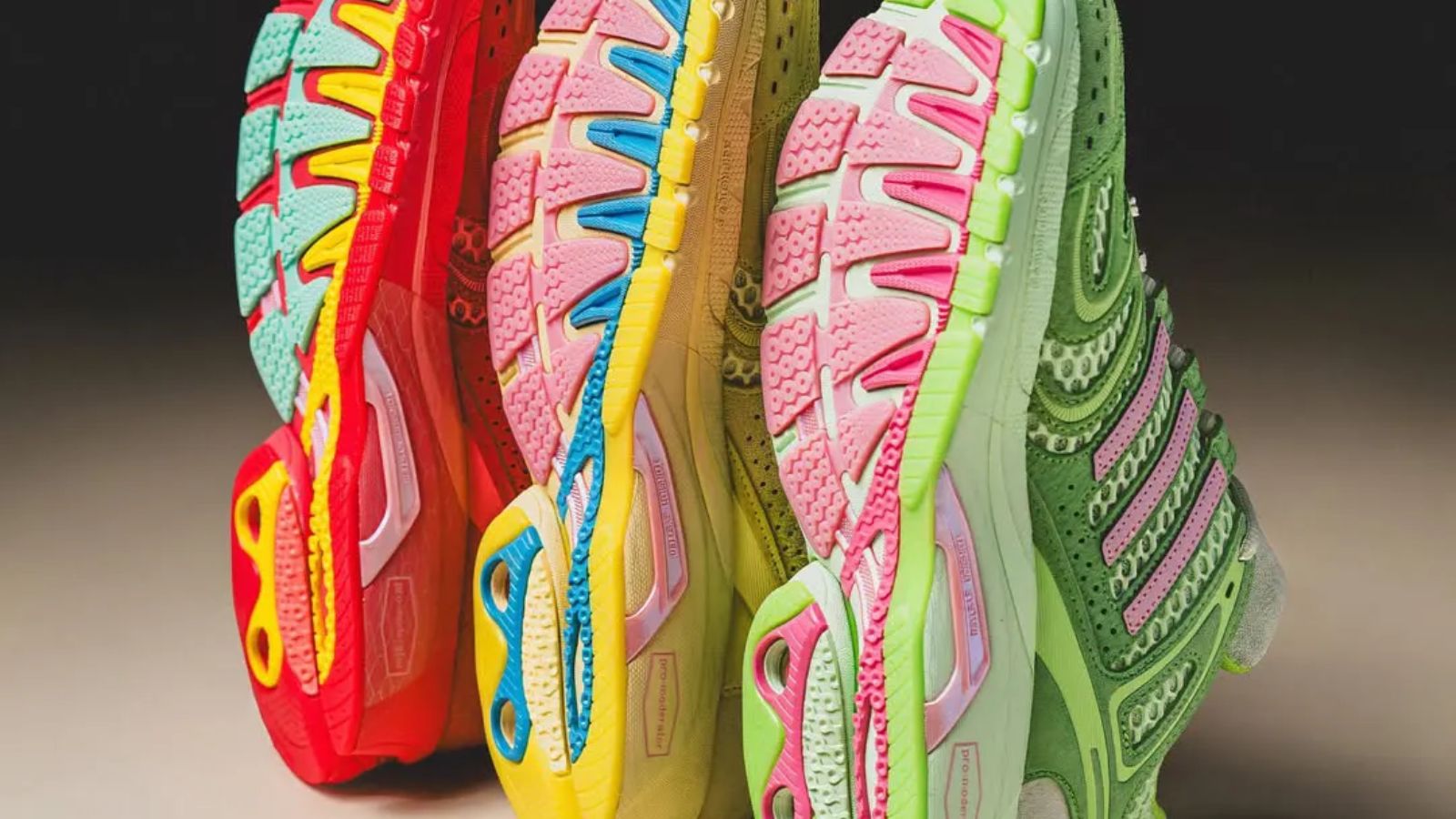 Hinh anh 2: Giay adidas Piggy Runner 2.0 Unheardof phien ban gioi han voi mau sac noi bat