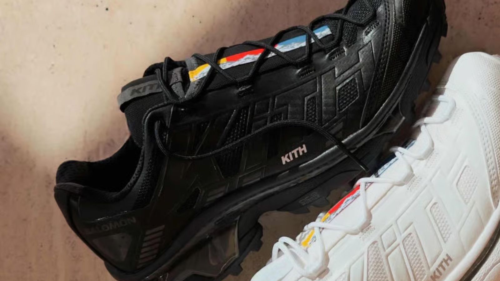 Hinh anh 5: Giay Kith x Salomon XT-4K voi thiet ke monochrome den trang