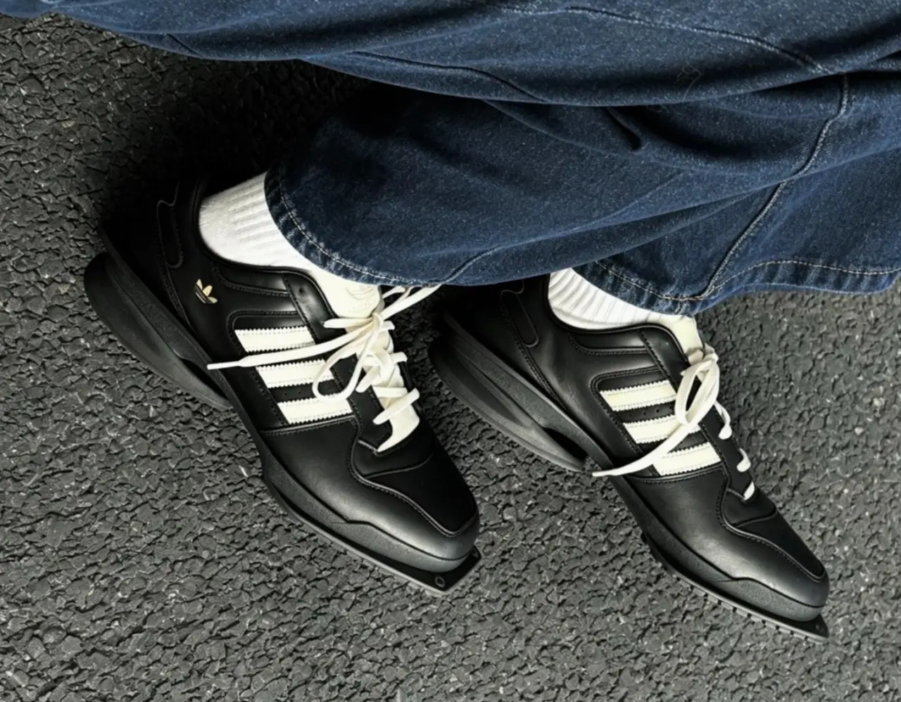 Alternative view of Giày Adidas Forum Cubism 'Black White' JP9073