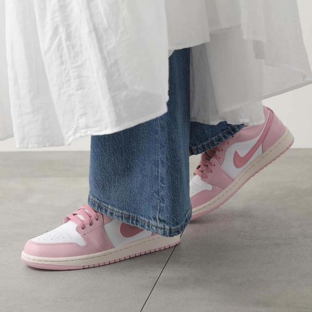 Alternative view of Giày Nike Air Jordan 1 Low 'Iced Carmine White' DC0774-607