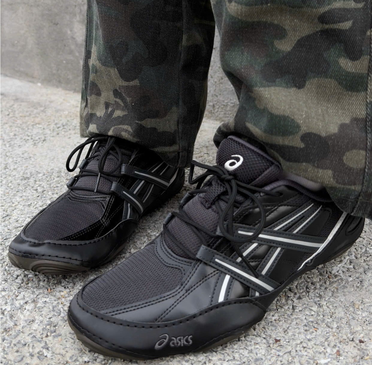 Alternative view of Giày Asics Hypersync 'Graphite Grey Black' 1203A879-021