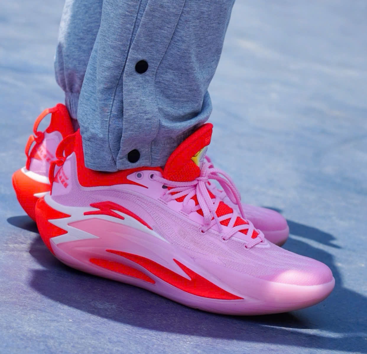 Alternative view of Giày Anta Shock Wave 7 'Pink Flame' 112531126S-1