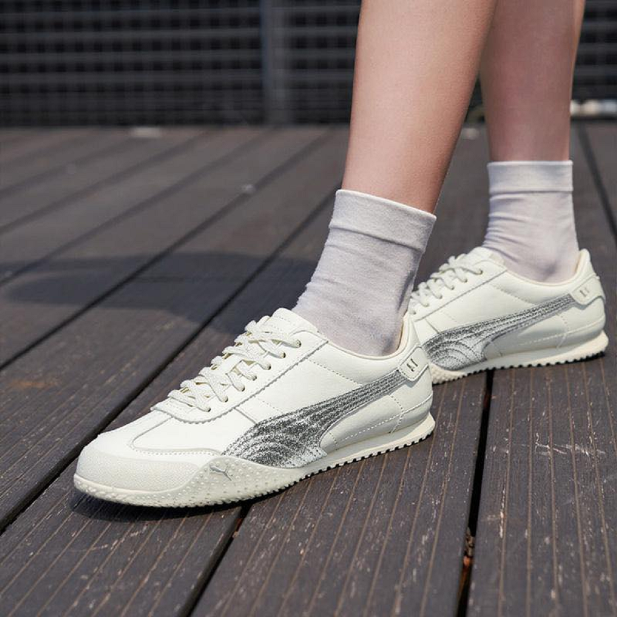 Alternative view of Giày Puma Bella UT 'White Silver' 406462-01