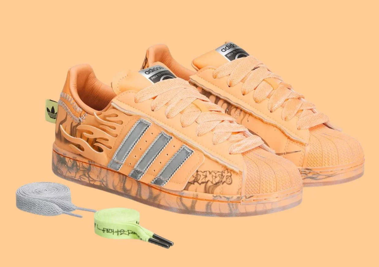 Ra mắt phiên bản Hellstar x Adidas Superstar “Hazy Orange”