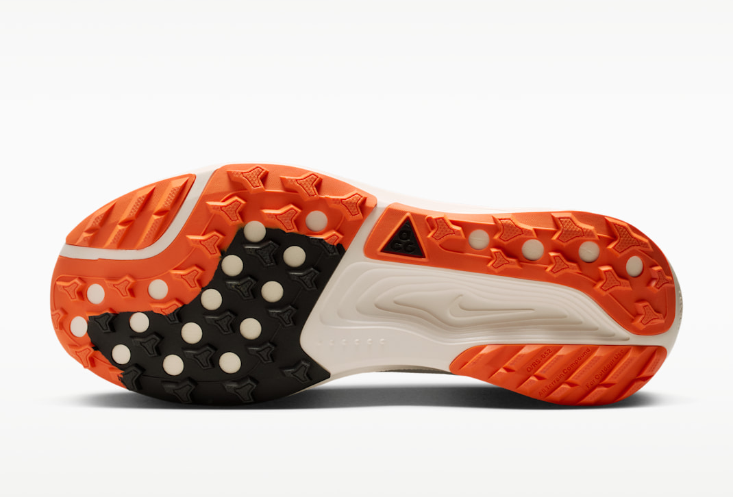 Alternative view of Giày Nike ACG Pegasus Trail 'Orange Black' HV8116-103