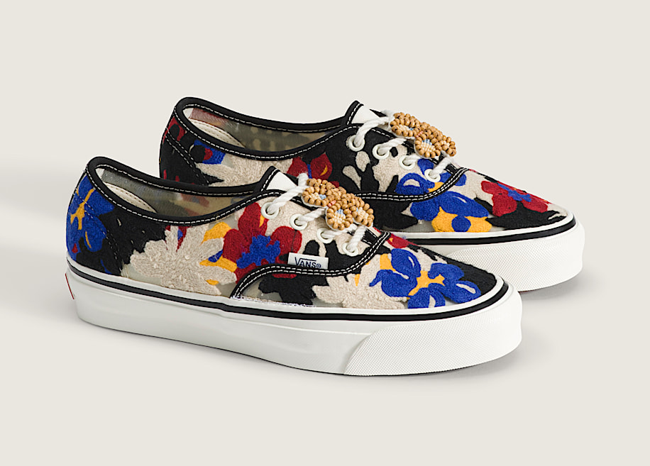 Alternative view of Giày Vans Premium 'Needlework White Red Blue' VN000Y0S448