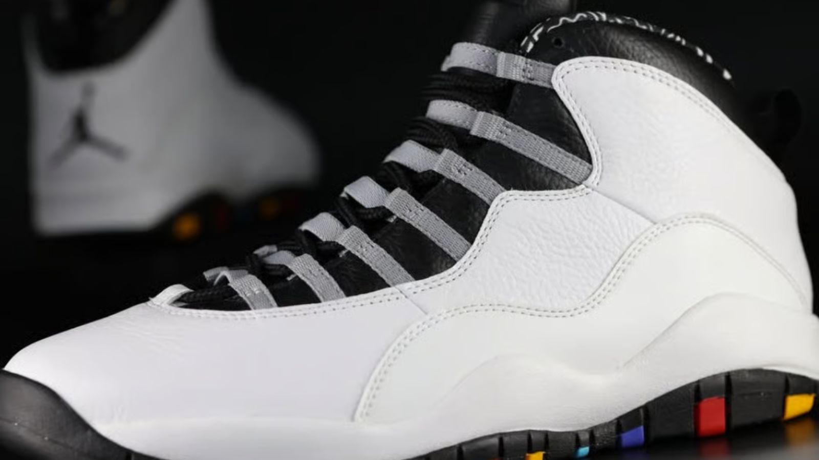 Hinh anh 6: Hinh anh Air Jordan 10 Martin, phien ban sample doc dao tu Jordan Brand.