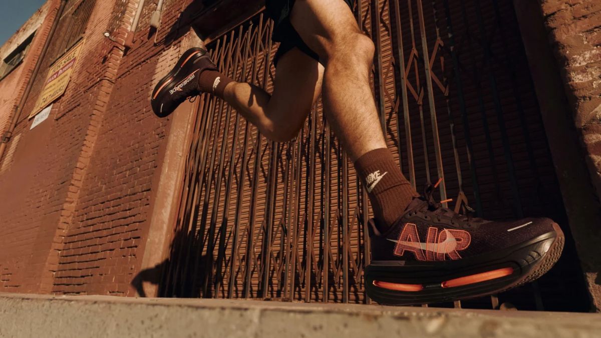 Renegade X Nike Barrios Unidos: Vaporfly 4 va Vomero Premium