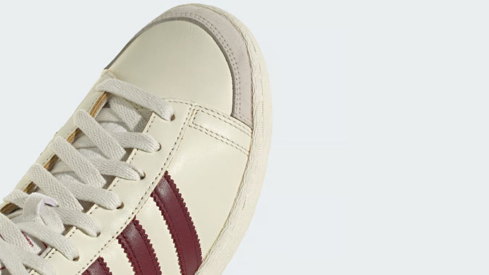 Hinh anh 5: adidas Jabbar Hi phien ban Tay Ban Nha World Cup 2026