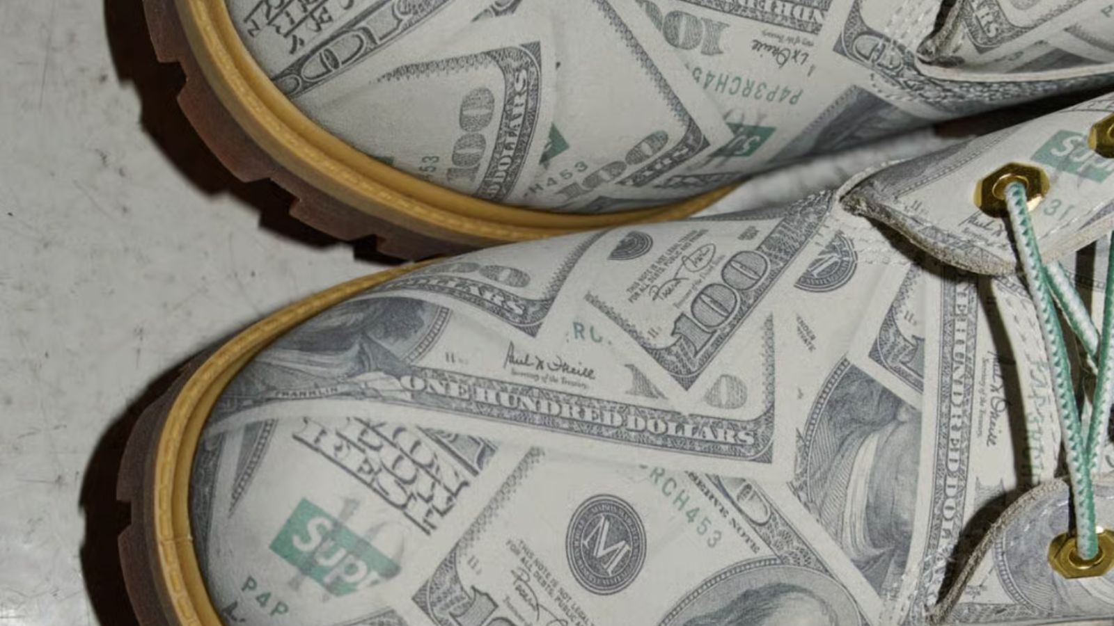 Hinh anh 2: Phien ban Timberland 6-Inch Boot phu hoa tiet tien do tu MM6 Maison Margiela va Supreme