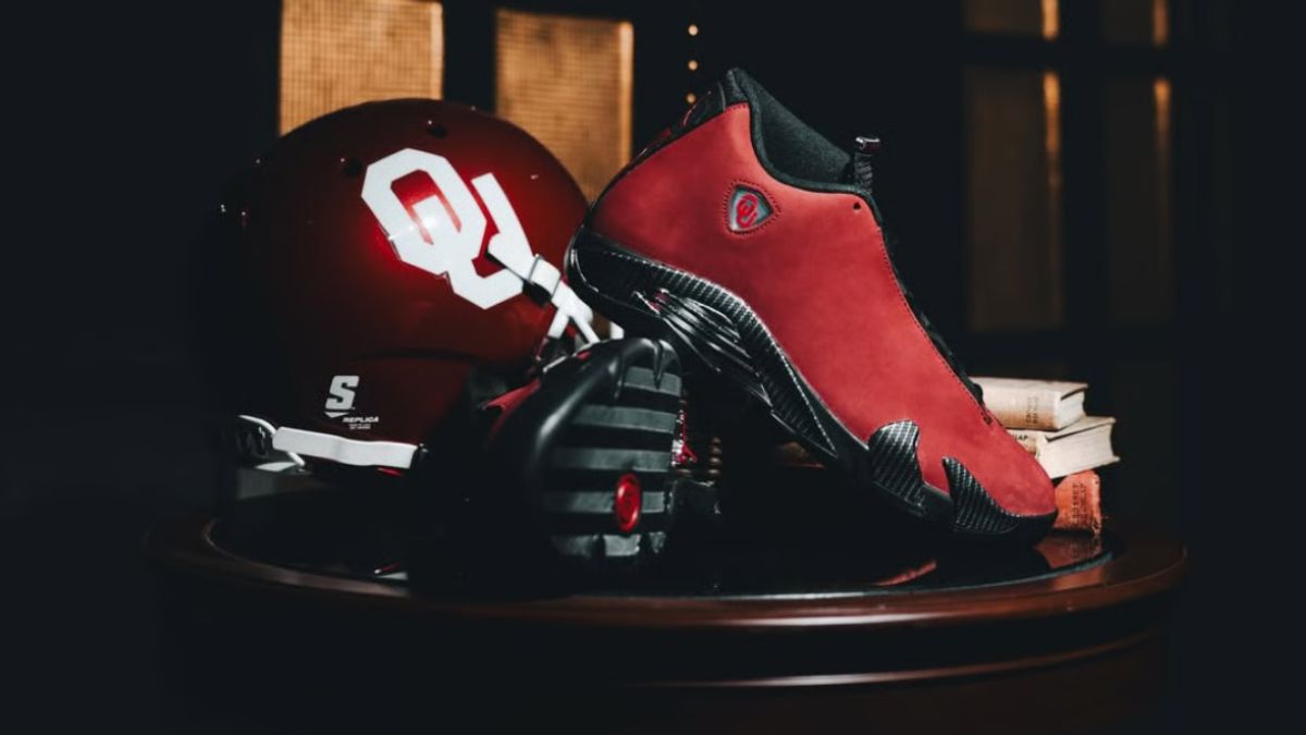 Air Jordan 14 Oklahoma PE da lon do danh rieng cho doi Oklahoma