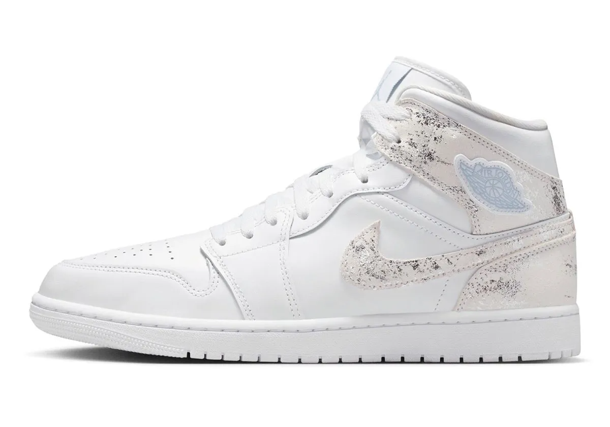 Alternative view of Giày Nike Air Jordan 1 Mid SE 'White Field Silver' IR2271-100