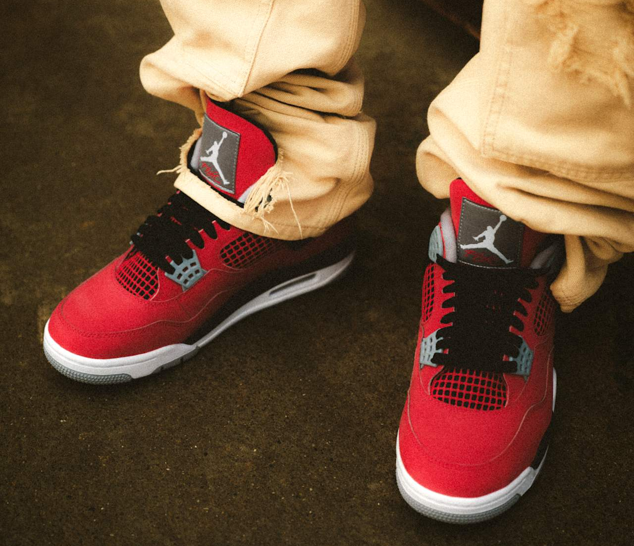 Alternative view of Giày Nike Air Jordan 4 'Toro Bravo' FQ8138-600
