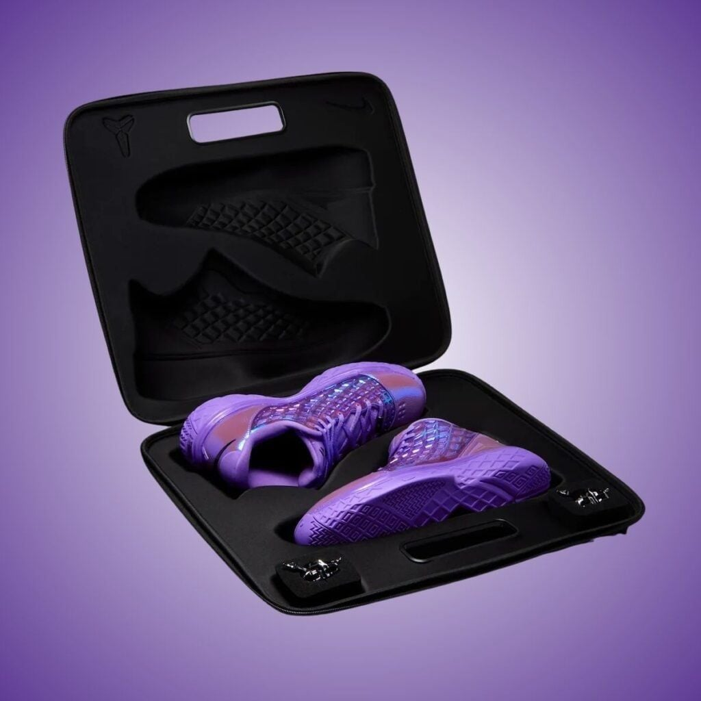 Alternative view of Giày Nike Kobe 3 Low Protro 'Warning Label' IU3313-500