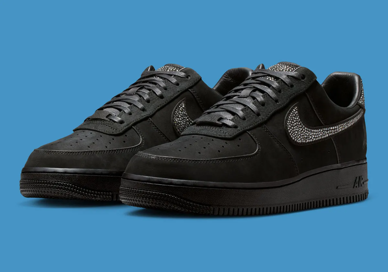 Alternative view of Giày Nike Air Force 1 Low LX 'Ja Morant Swarovski' IQ9772-001