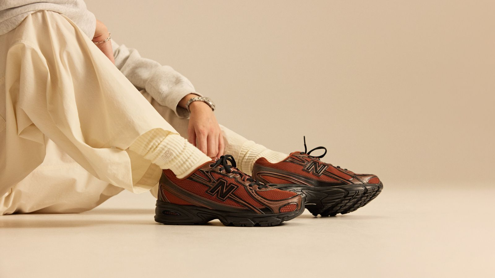 Alternative view of Giày New Balance 740 'Relic Brown Pumpernickel'  U7407CB