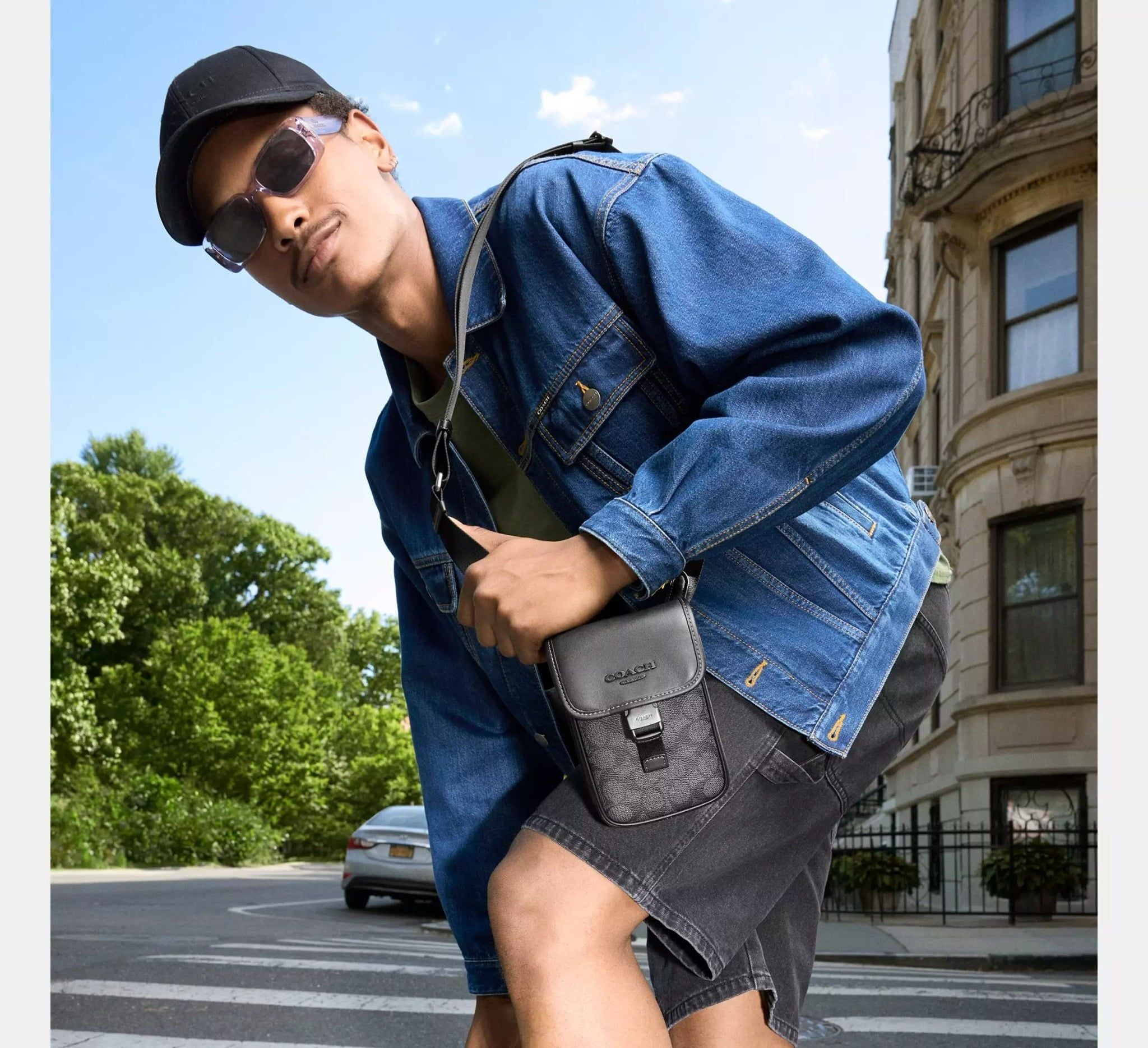 Alternative view of Túi Coach Racer Phone Crossbody Bag 'Black' CT885-QBMI5
