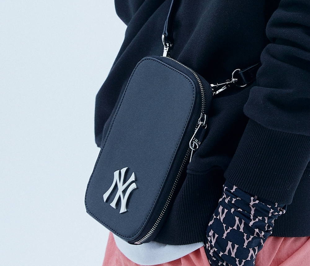 Alternative view of Túi MLB Mini Phone Pouch New York Yankees ‘Black’ 32BGDN111-50L