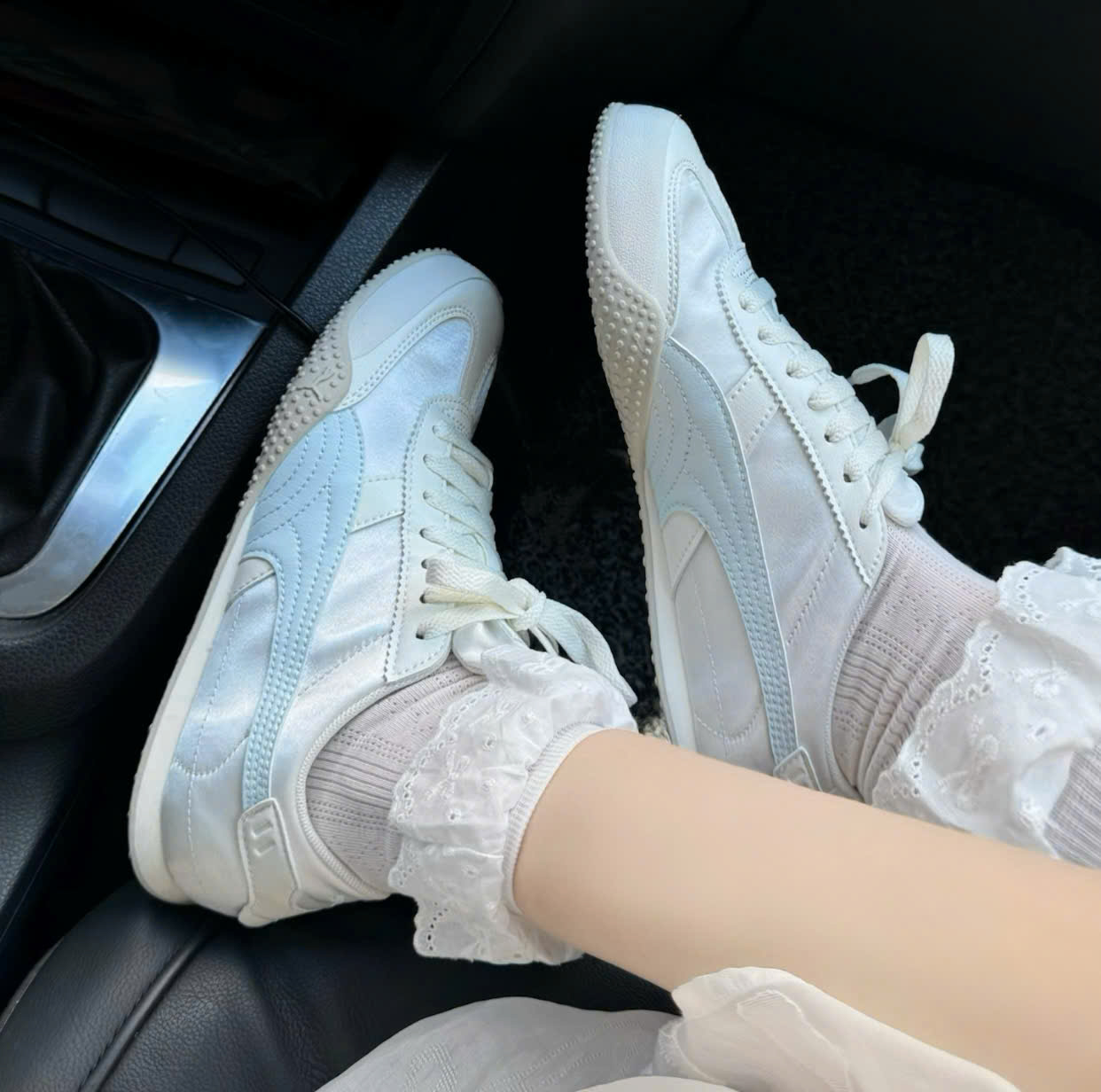 Alternative view of Giày Puma Bella UT FC 'Warm White Blue' 405259-01