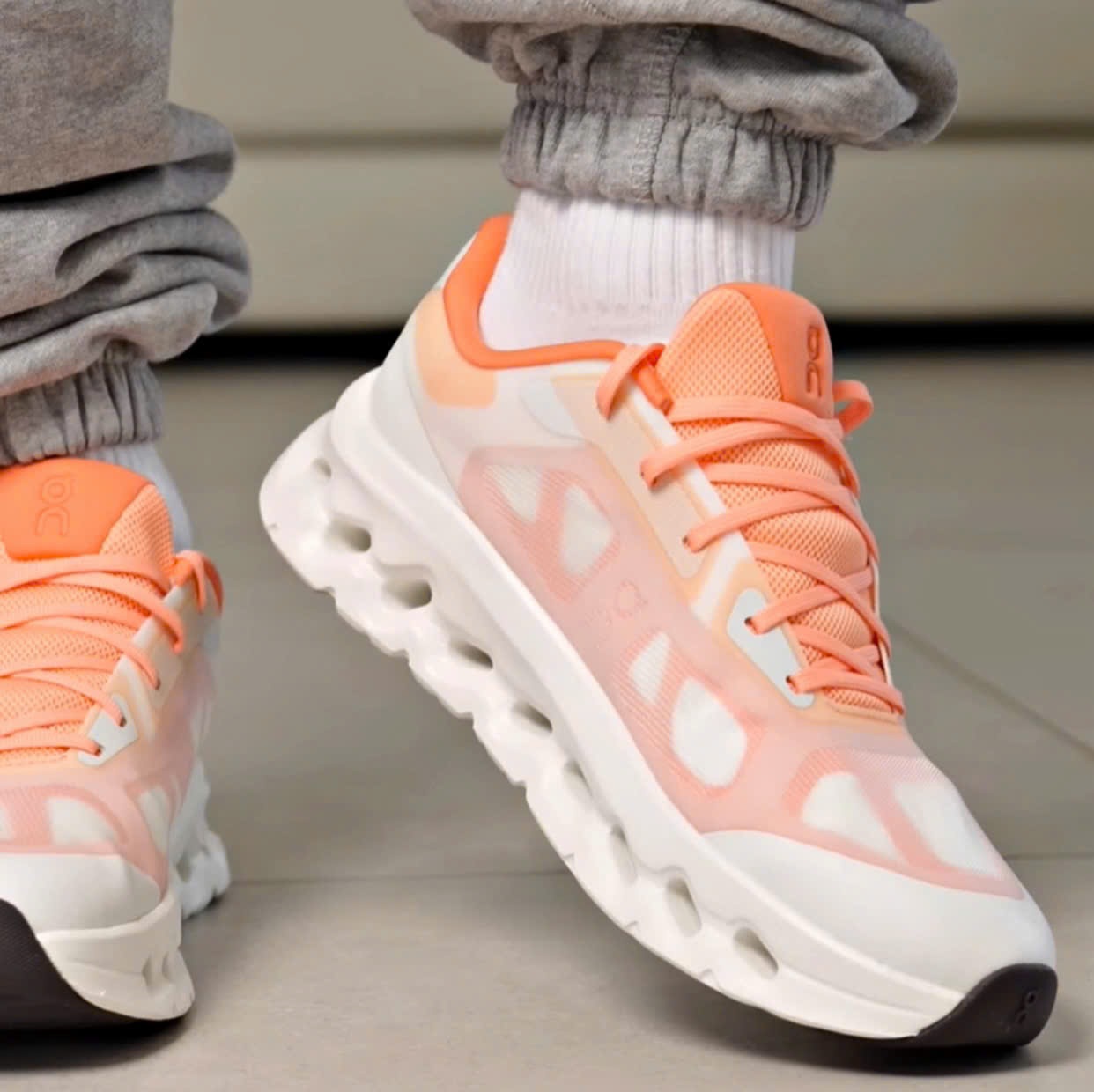 Alternative view of Giày On Running Cloudtilt Remix 'Sunstone Ivory' 3WG10244728