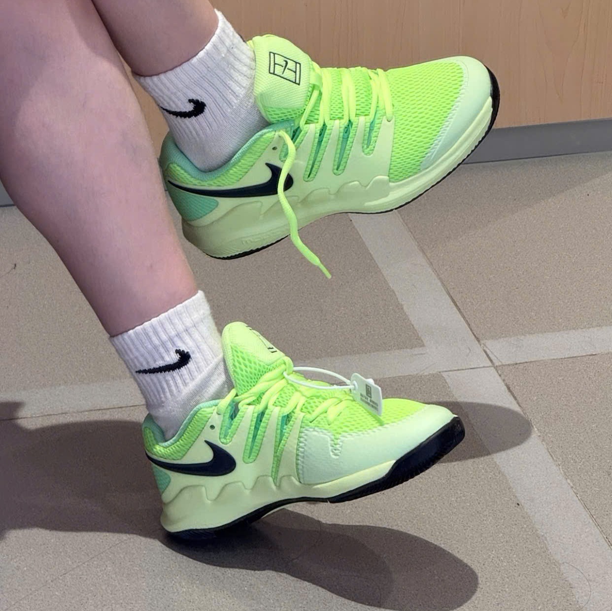 Alternative view of Giày Nike Court Jr. Vapor X 'Black Green' AR8851-302