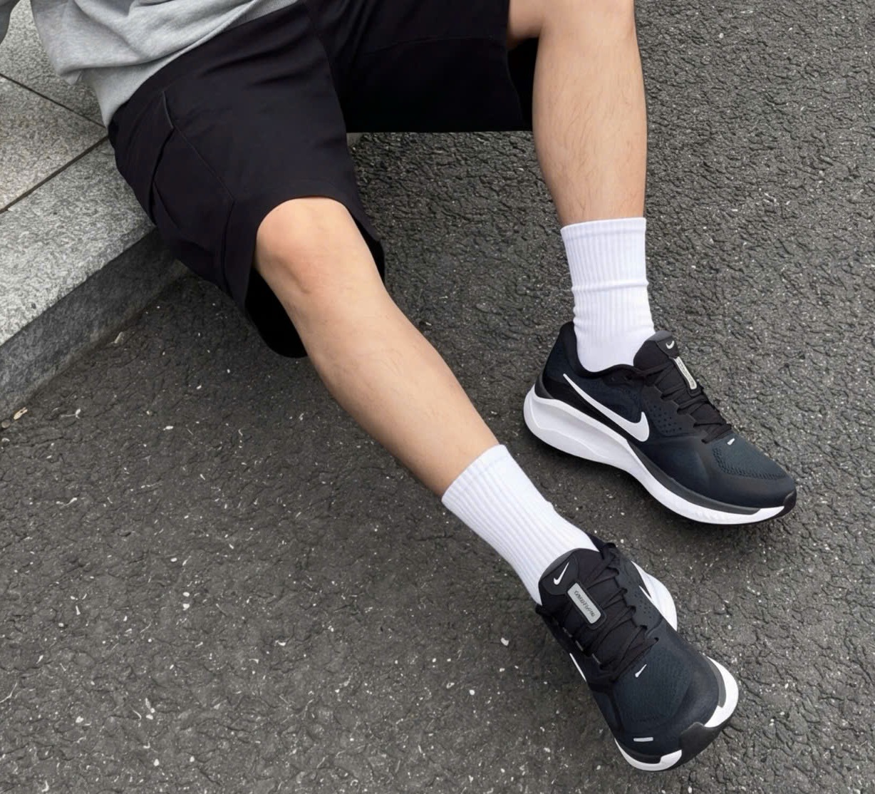 Alternative view of Giày Nike Structure Plus 'Black Anthracite White' HQ3048-001