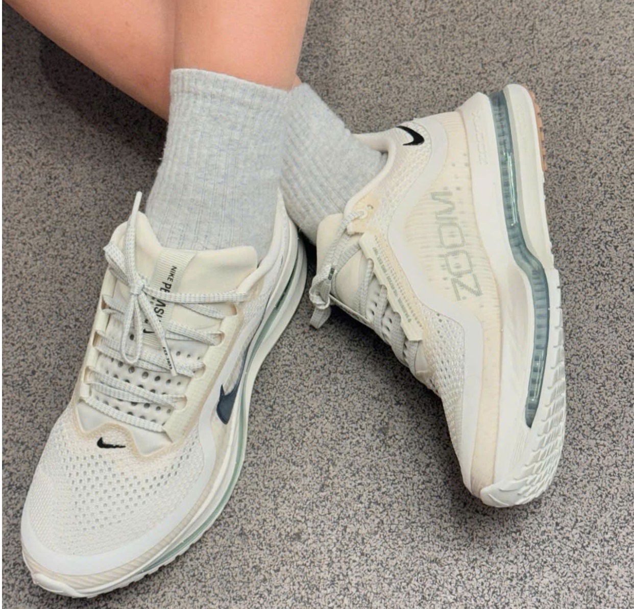 Alternative view of Giày Nike Air Zoom Pegasus Premium 'Pale Ivory' HQ2592-106