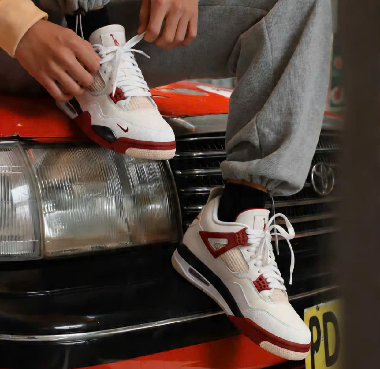 Alternative view of Giày Nike Air Jordan 4 x Nigel Sylvester 'Sail' IQ8055-100